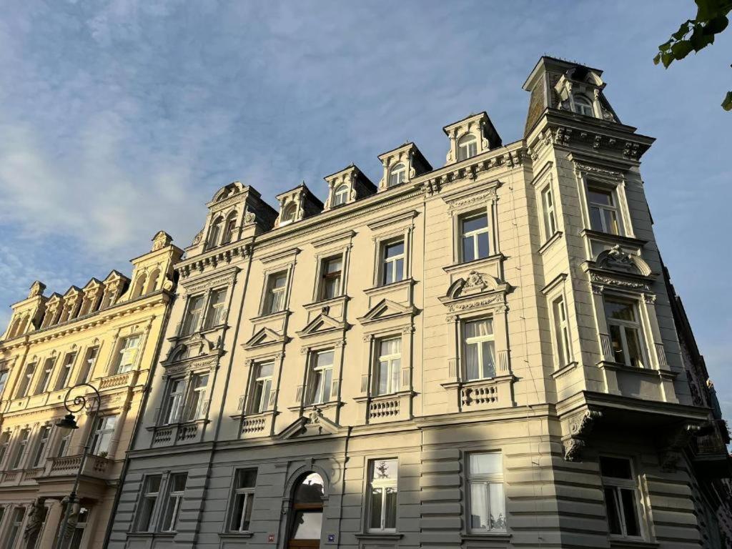 Residence Polonia Karlsbad Buitenkant foto