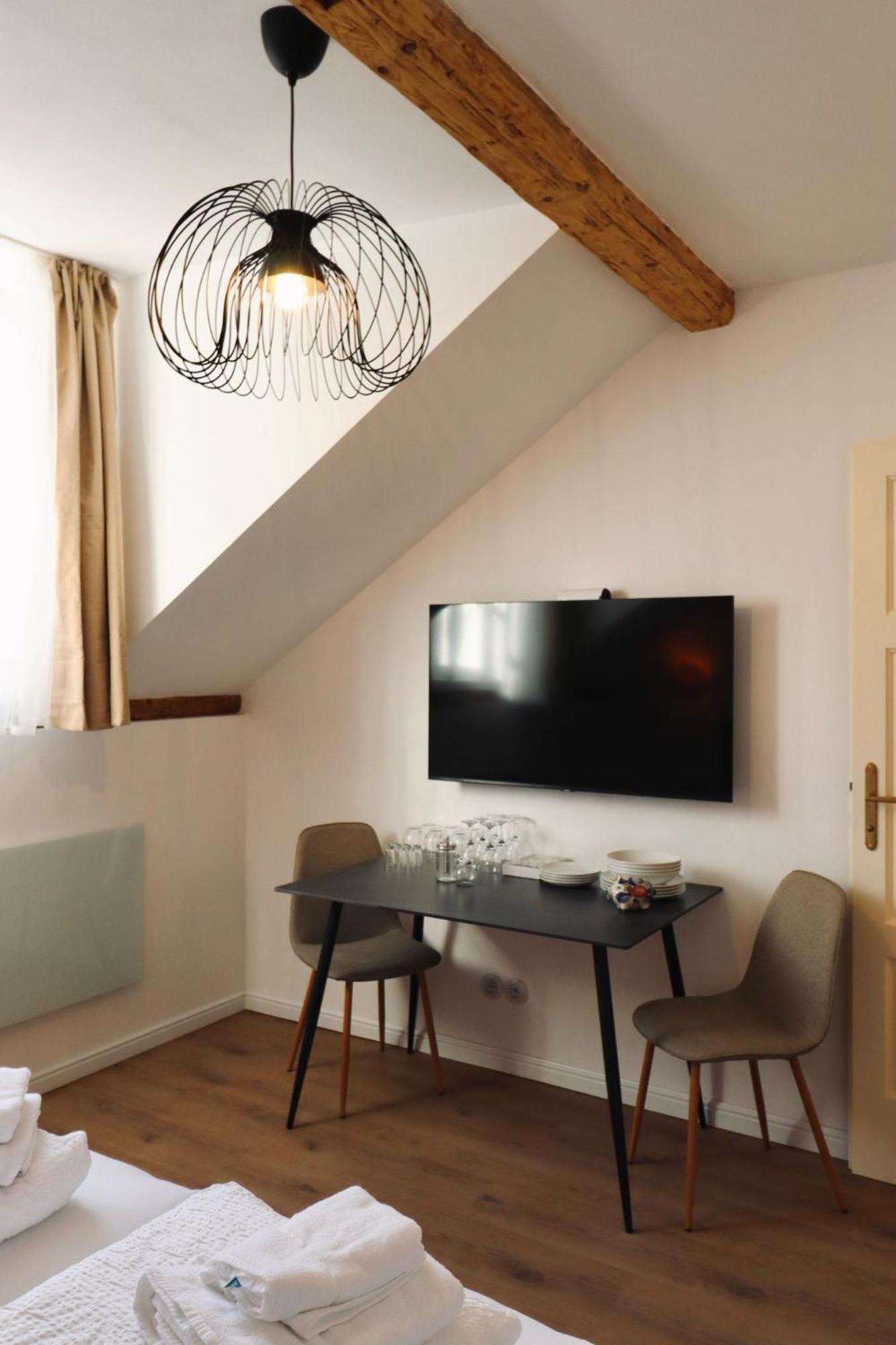 Residence Polonia Karlsbad Buitenkant foto